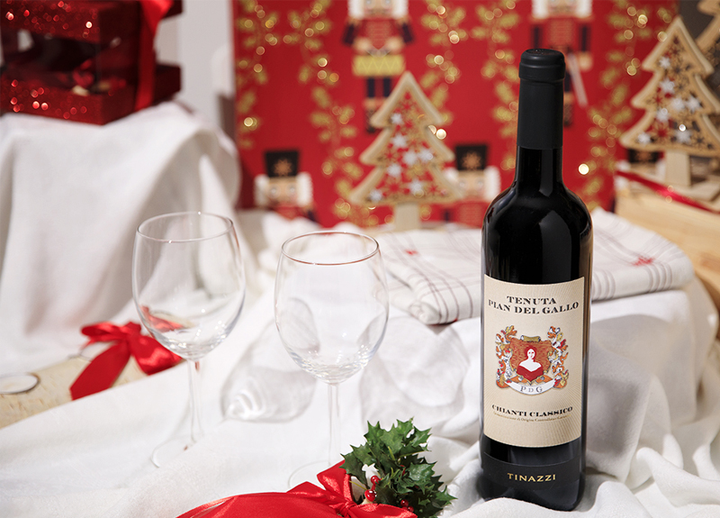 Natale con Tinazzi: Un Viaggio tra Vino e Tradizione
